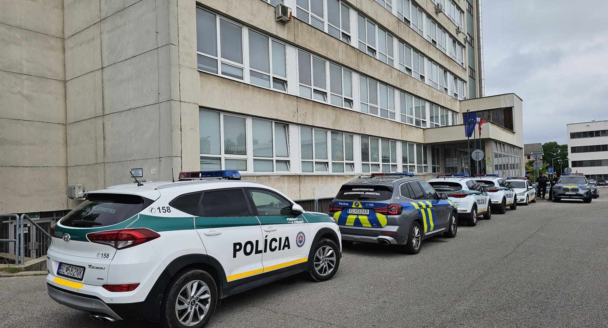 Prokurátor podal obžalobu na siedmich policajtov