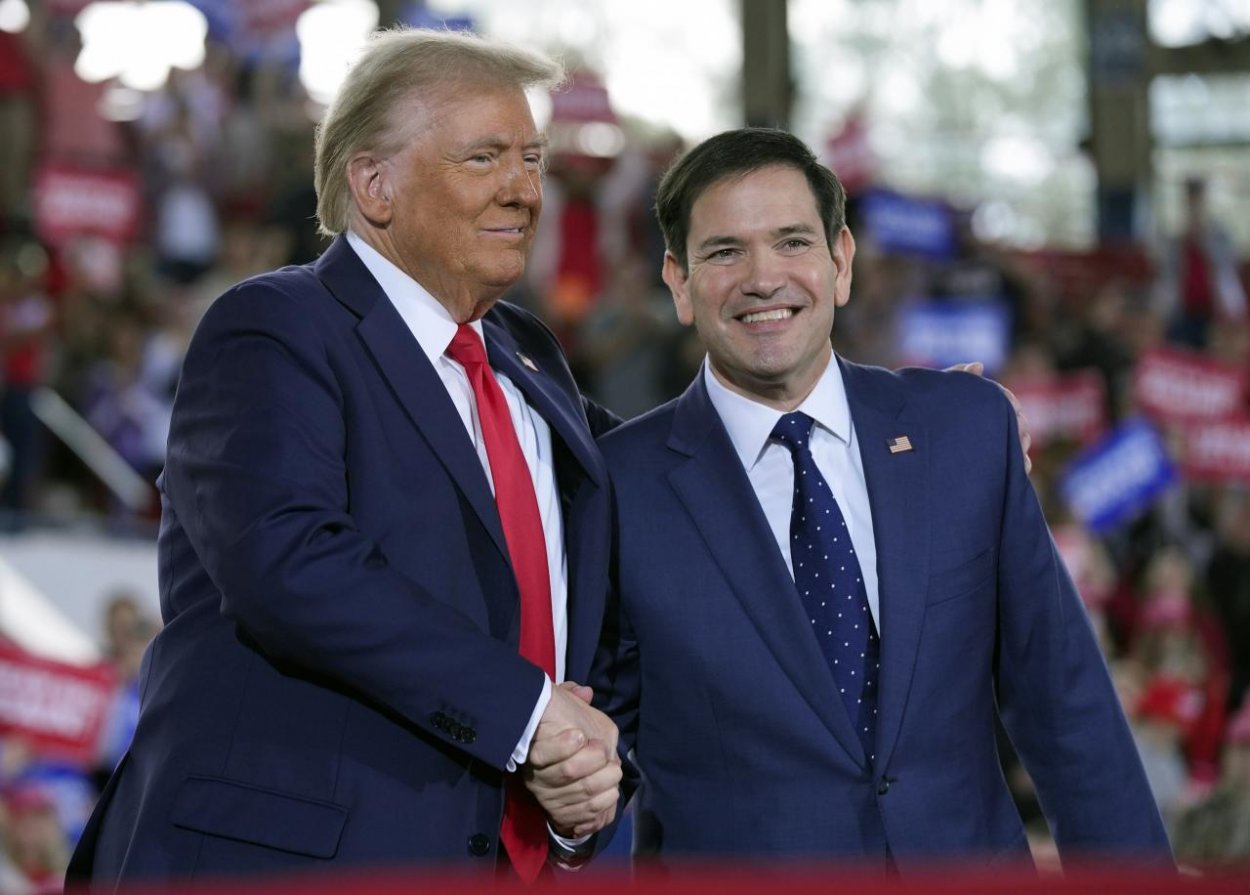 Trumpovým ministrom zahraničia asi bude senátor Rubio