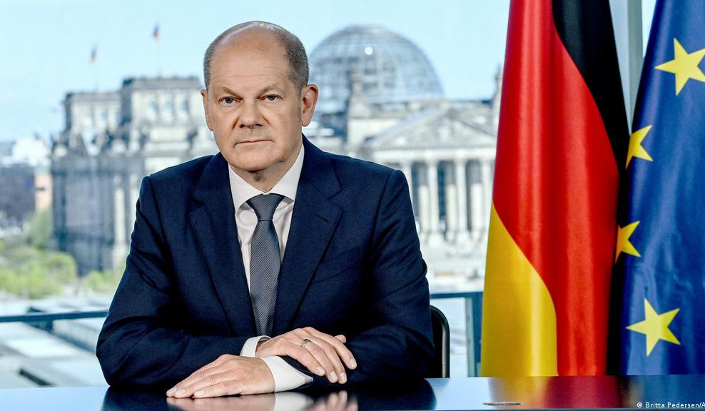 Olaf Scholz obhajoval telefonát s Putinom