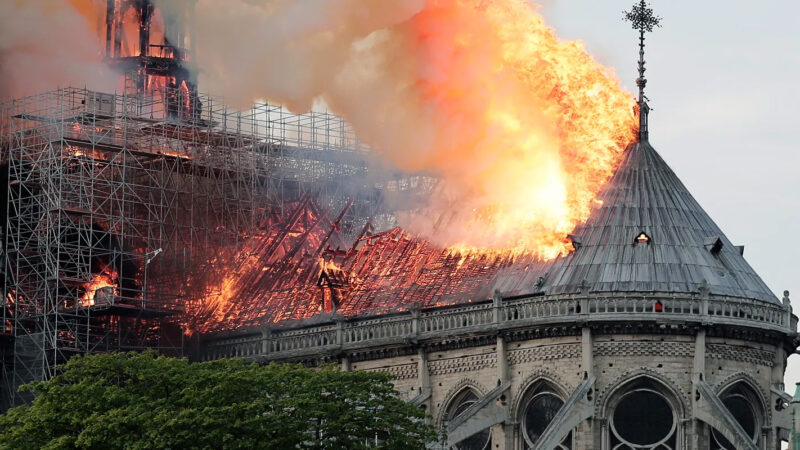 Paríž opäť otvorí ikonickú katedrálu