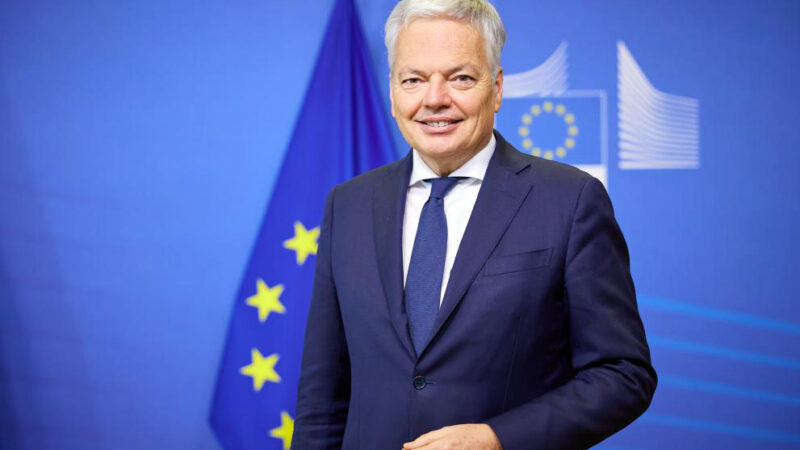 Ex eurokomisár Reynders je podozrivý z prania peňazí