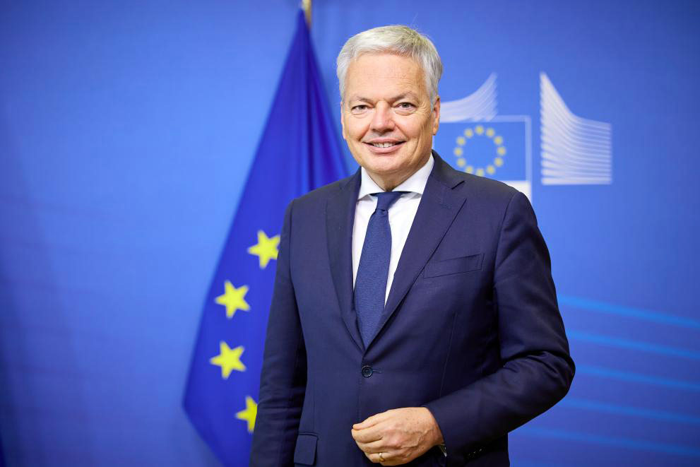 Ex eurokomisár Reynders je podozrivý z prania peňazí